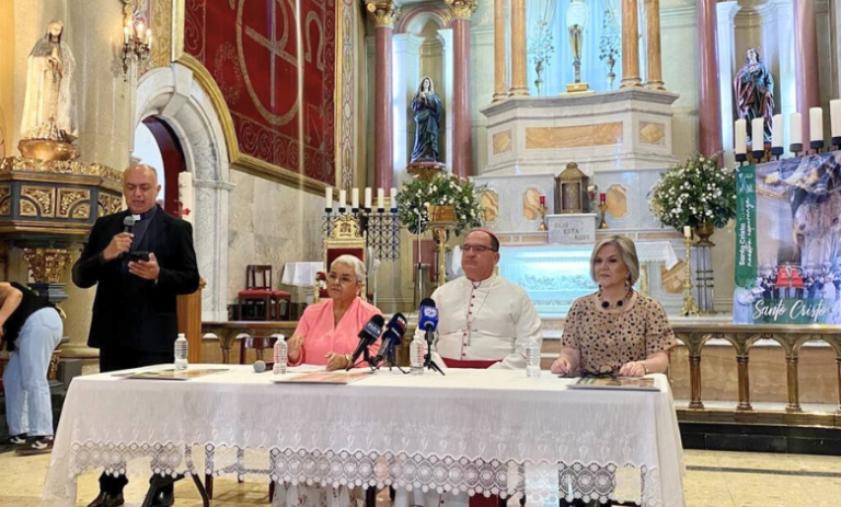 Nota de El diario de Coahuila: Invitan a fortalecer la fe y la esperanza en Santo Cristo Fest